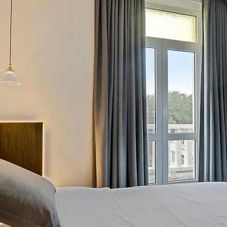 Astoria 4*