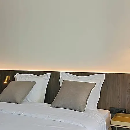 Astoria Hotel 4*