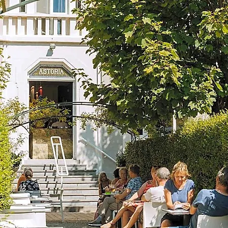 Hotel Astoria Le Coq