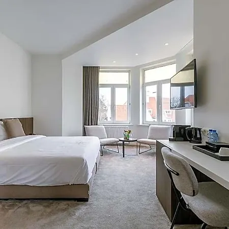 Astoria 호텔 4*